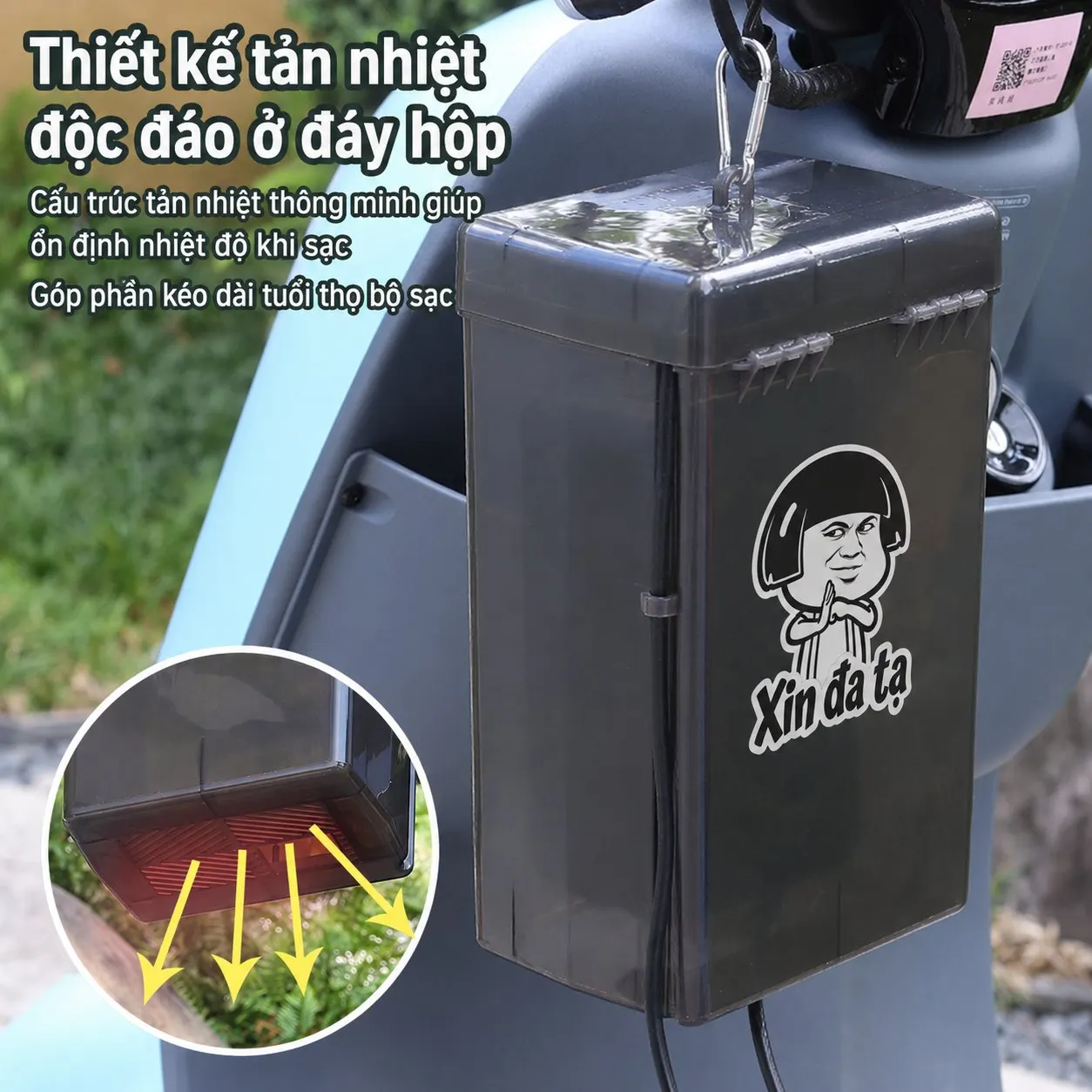 Hộp chống mưa bộ sạc xe điện 24,5 × 14,5 × 11 cm, nhựa PP, móc treo và đáy tản nhiệt