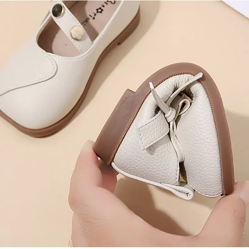 Giày bé gái công chúa Regoo RG2231 đế mềm chống trượt, quai dán Velcro, mặt giày PU