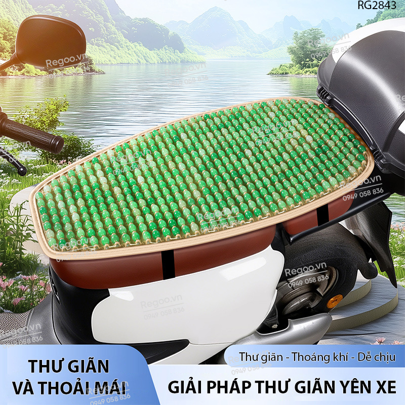 Tấm lót yên xe matxa cách nhiệt thư giãn cho xe máy, xe điện giả ngọc có bề mặt hạt lăn hỗ trợ thoáng khí, chống trượt và dùng được nhiều mùa.