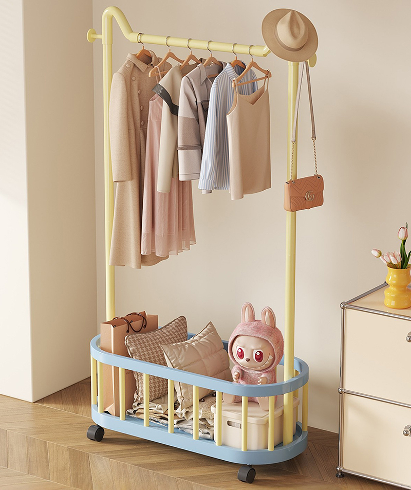 Giá treo quần áo Regoo RG3033 để sàn, có giỏ dưới, bánh xe, size 60/80/100cm