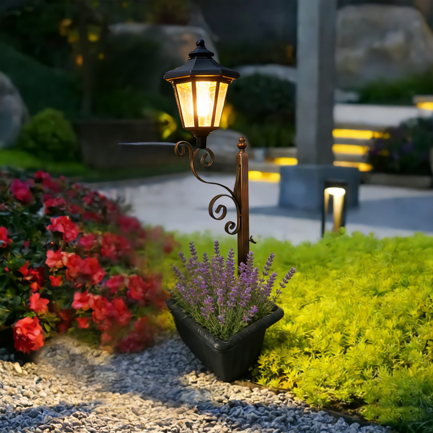 Đèn cắm chậu trồng cây năng lượng mặt trời Regoo RG3138, IP44, sáng khoảng 6–12 giờ, decor sân vườn ngoài trời