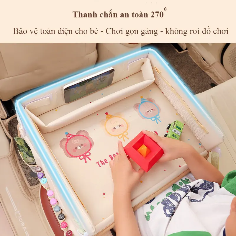 Bàn đa năng thông minh để ghế an toàn cho trẻ em trên ô tô RG1833 - Bàn ăn đựng đồ chống thấm nước  - Bàn đa năng cho bé học tập và chơi mỗi khi đi xe mẫu mới 2026