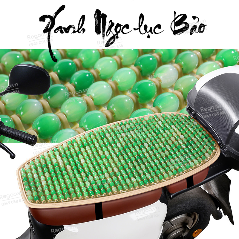 Tấm lót yên xe matxa cách nhiệt thư giãn cho xe máy, xe điện giả ngọc có bề mặt hạt lăn hỗ trợ thoáng khí, chống trượt và dùng được nhiều mùa.