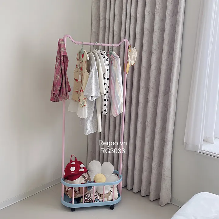 Giá treo quần áo Regoo RG3033 để sàn, có giỏ dưới, bánh xe, size 60/80/100cm