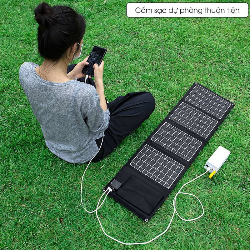 Tấm pin sạc năng lượng mặt trời gấp gọn thông minh, dùng ngoài trời để sạc thiết bị di động.